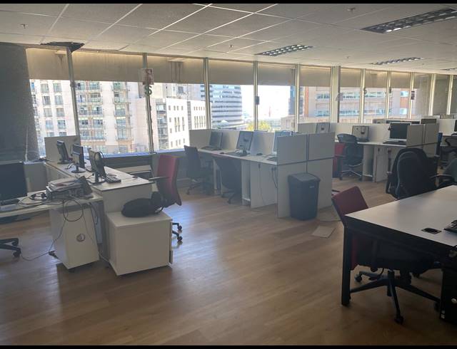 250M² OFFICE TO LET IN CAPE TOWN CITY CENTRE
